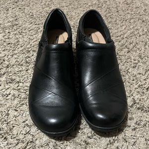Clarks Collection Cushion Soft Black Shoes - Size Women’s 10 - good condition